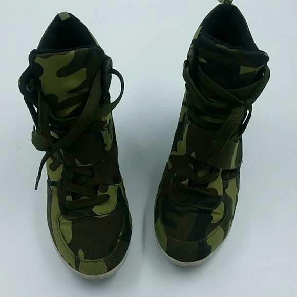 BLUE SUEDE SHOES  l Camouflage High Tops - Picture 2 of 7